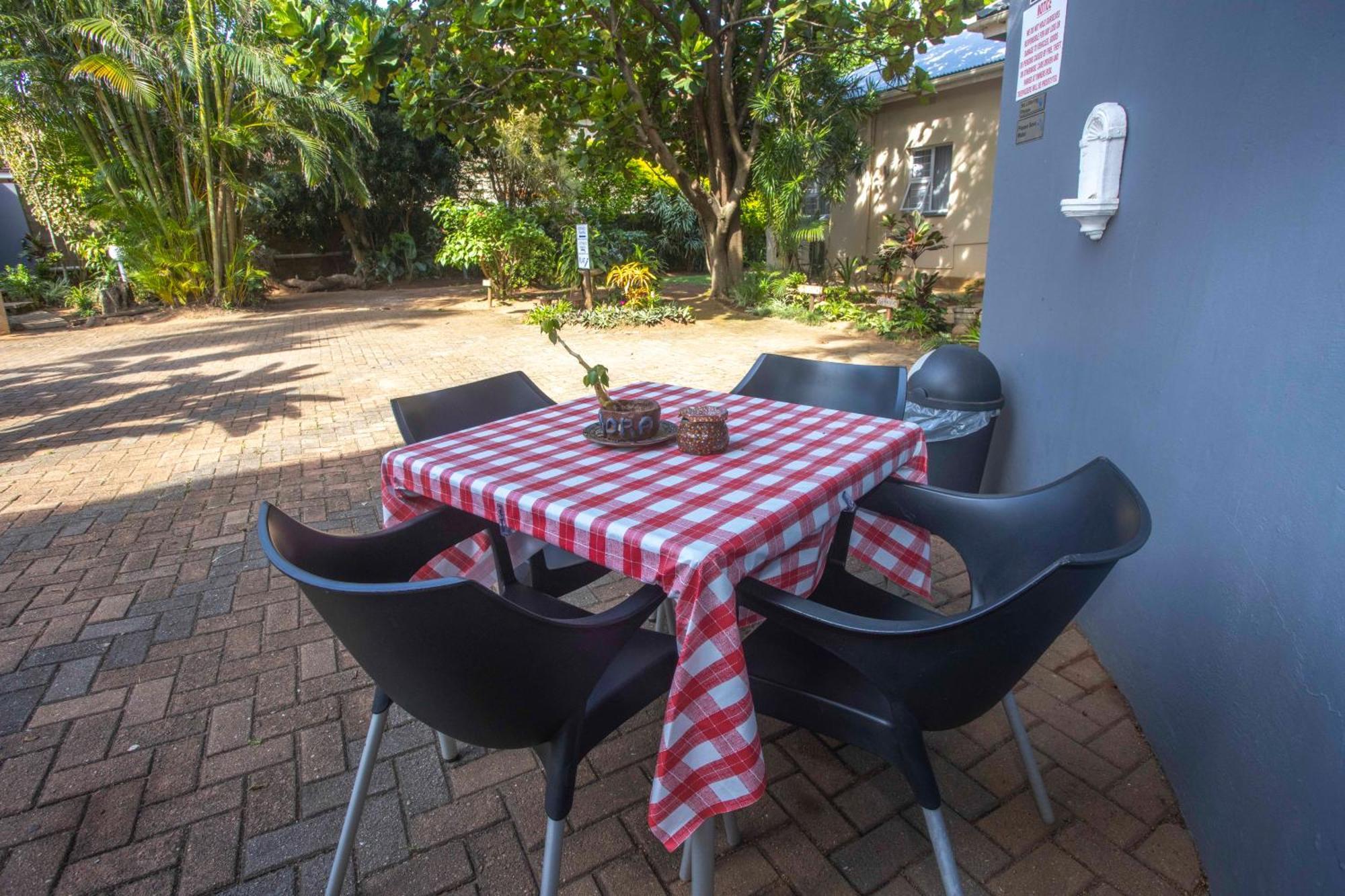 23 Ambleside Holiday Retreat By The Sea Port Shepstone Exterior photo